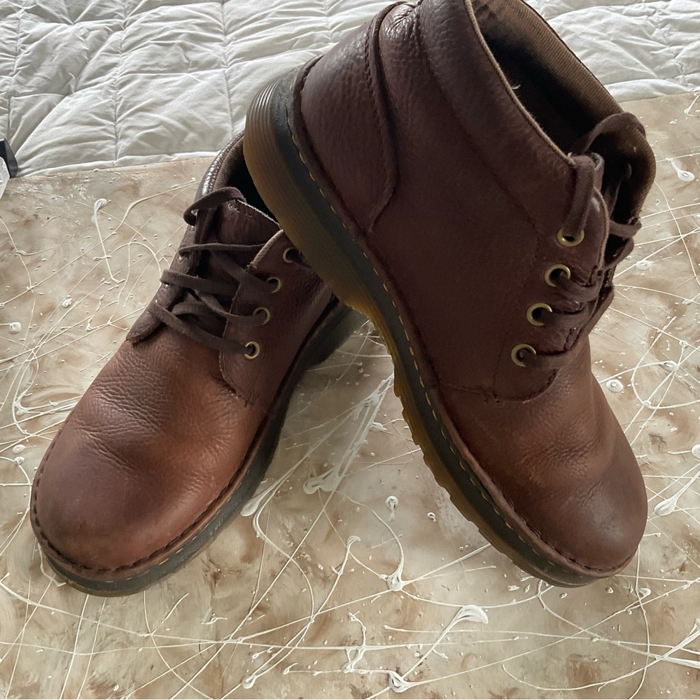 Dr. Martens LEA  brown leather boots size 9 nice preowned condition some scuffs